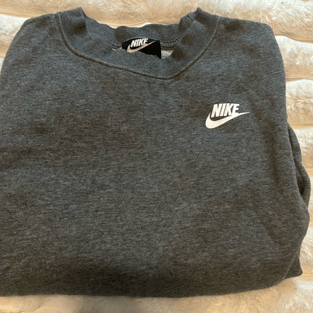 Nike sweatshirt